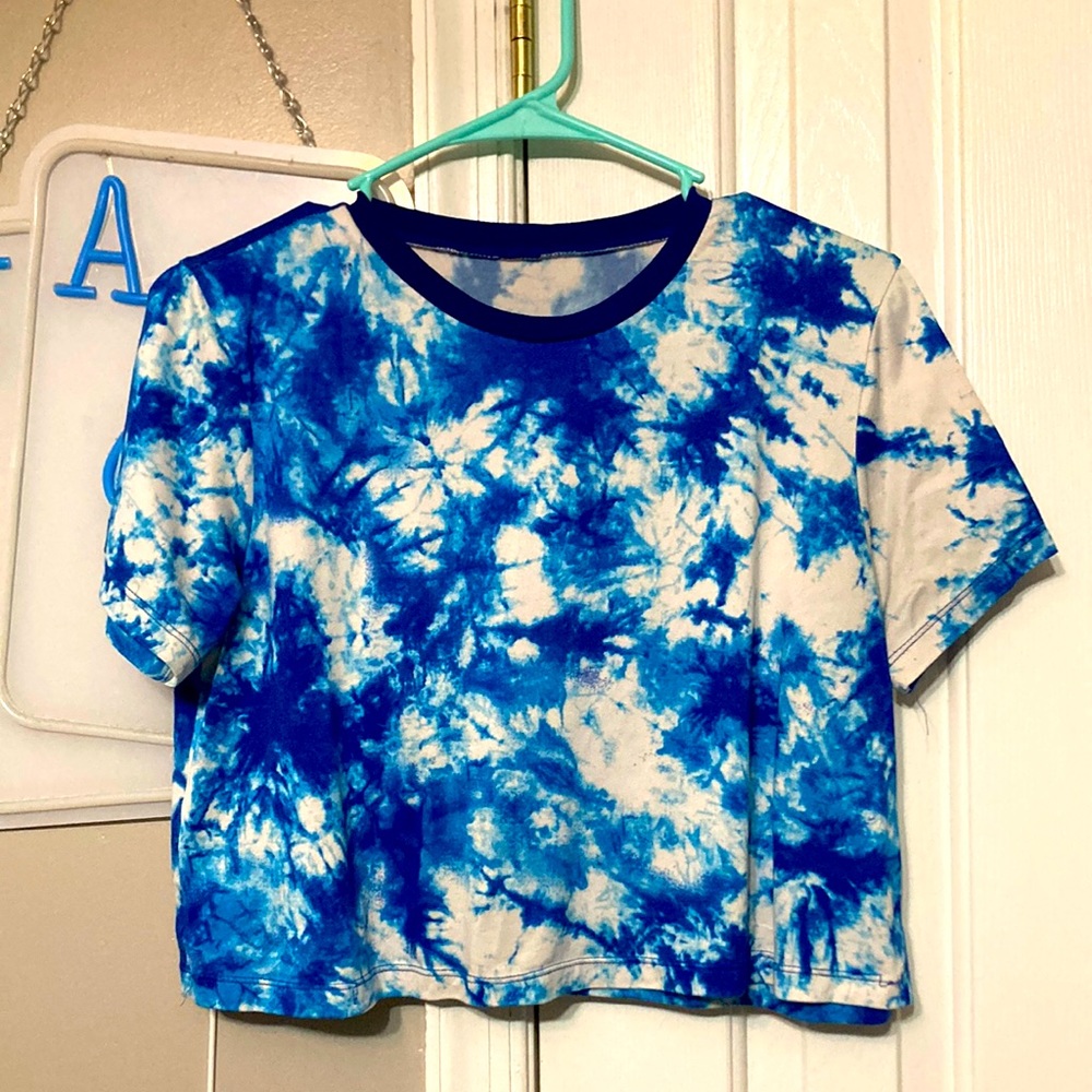 Blue and white tie dye crop top
